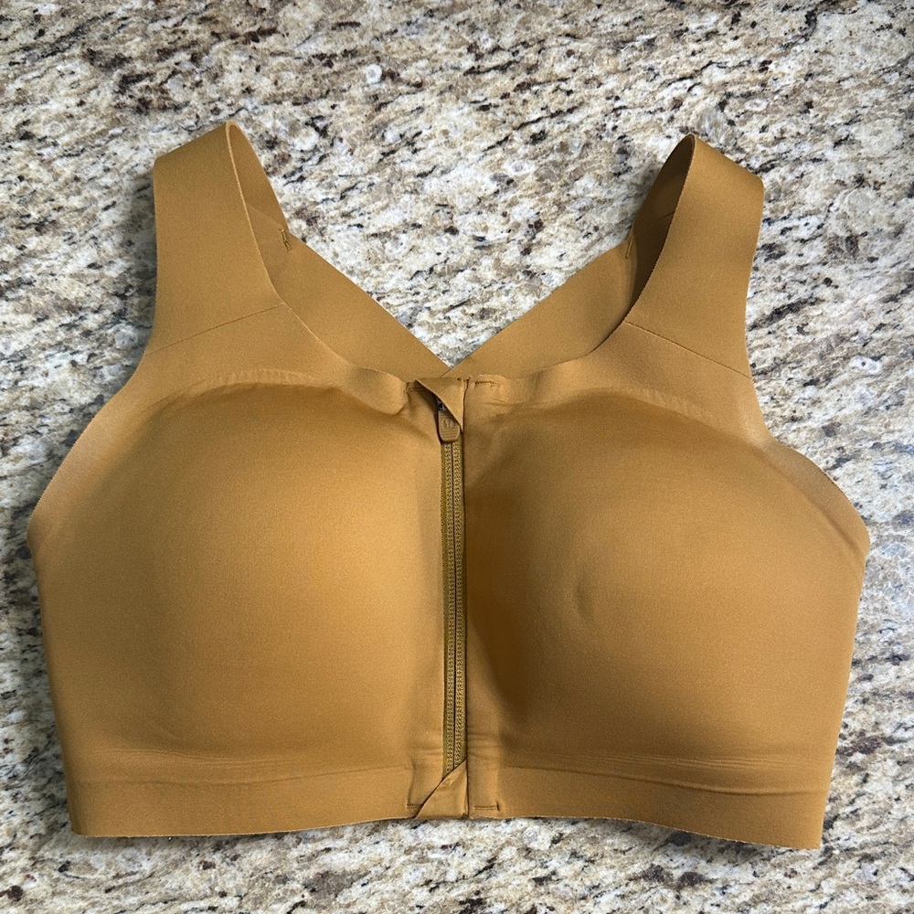 Lululemon Athletica Enlite Sports Bra Size 32E